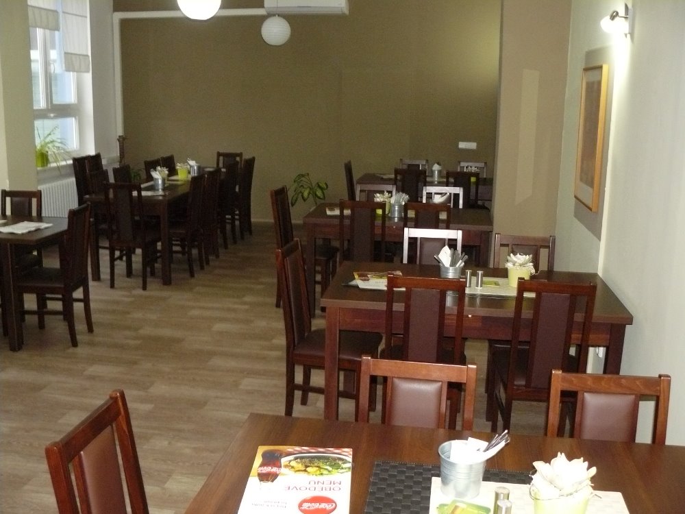 Skutečný interiér restaurace Pipi Gril